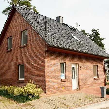 25 - Geschmackvolles Ferienhaus Mit Eckbadewanne & Kamin In Feriehus *